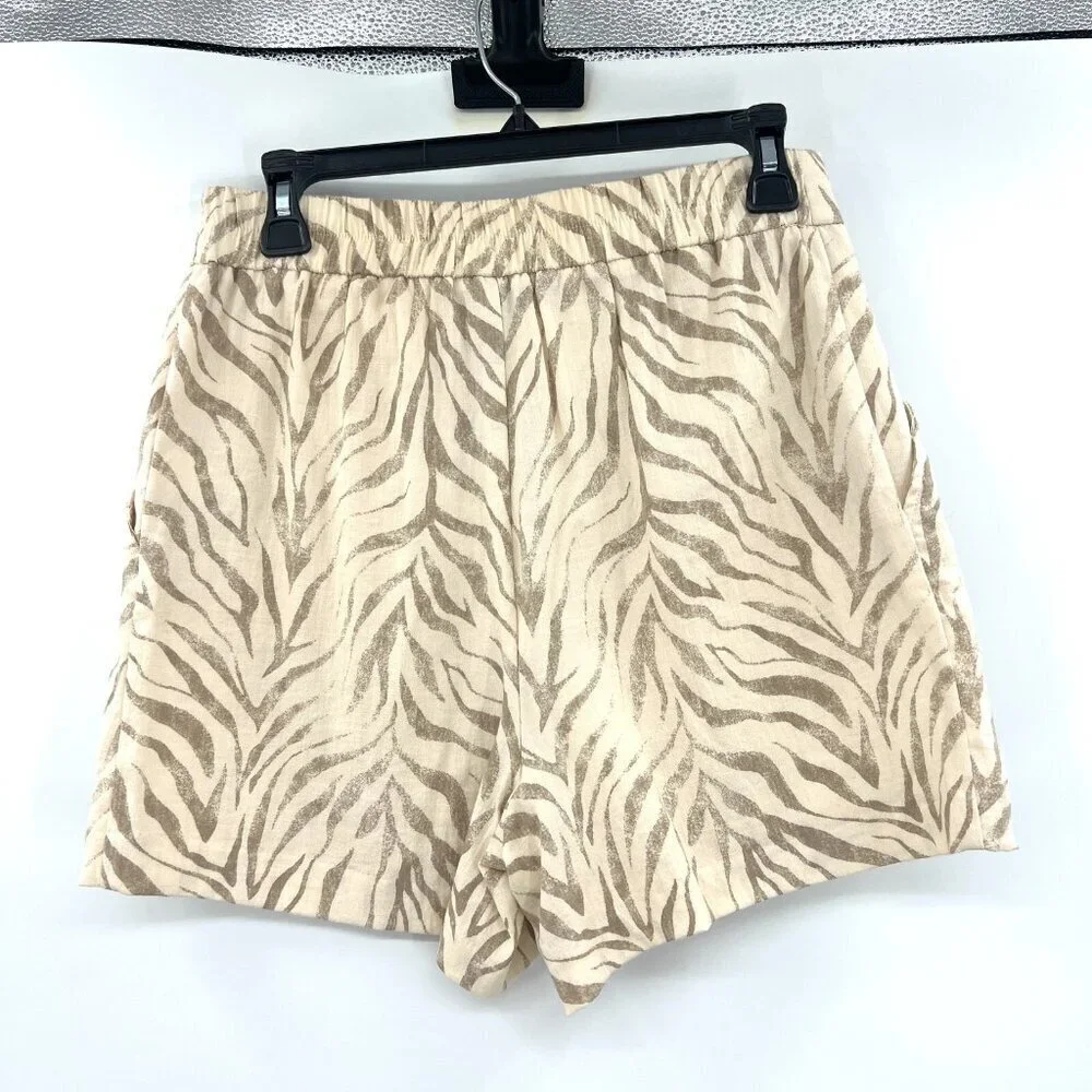 Carolina Belle Montreal Animal Print Beige Pull On Short Women's 2
